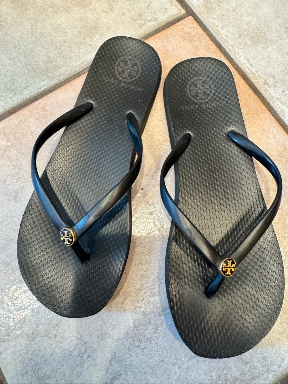 Tory Burch Black Women's Flip Flop Sandals with Logo Accent - Picture 2 of 3